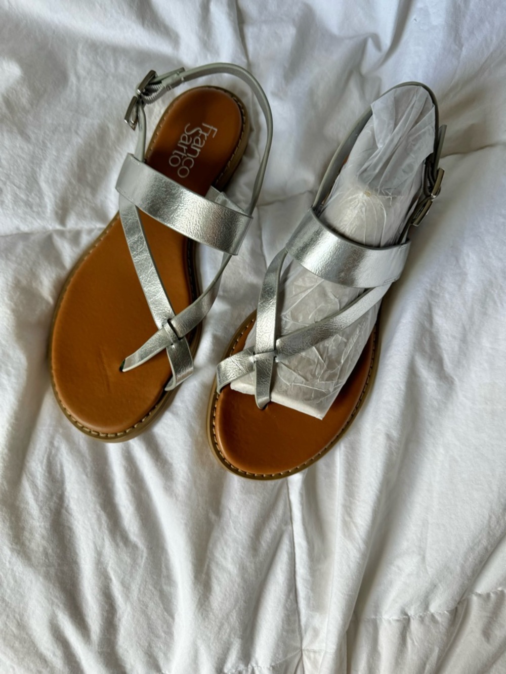 FRANCO SARTO  Silver Leather Strappy Toe-Post Sandals Size 7.5